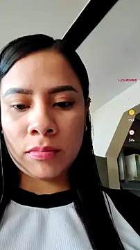 Snapshot of Nicol_Alvarez1 chatting on July 6, 9:39 pm Nicol Alvarez1 online show from July 6, 9:39 pm
