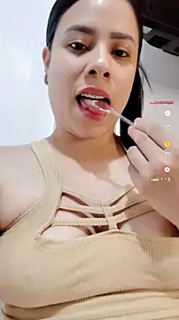 Snapshot of Nicol_Alvarez1 chatting on July 28, 10:20 pm Nicol Alvarez1 online show from July 28, 10:20 pm