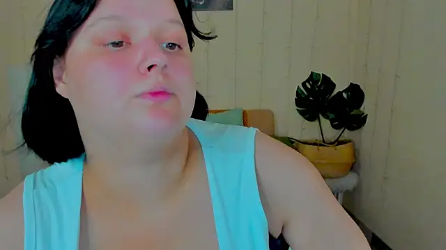 Snapshot of Blossom_Soniya chatting on July 4, 1:23 am Blossom Soniya online show from July 4, 1:23 am