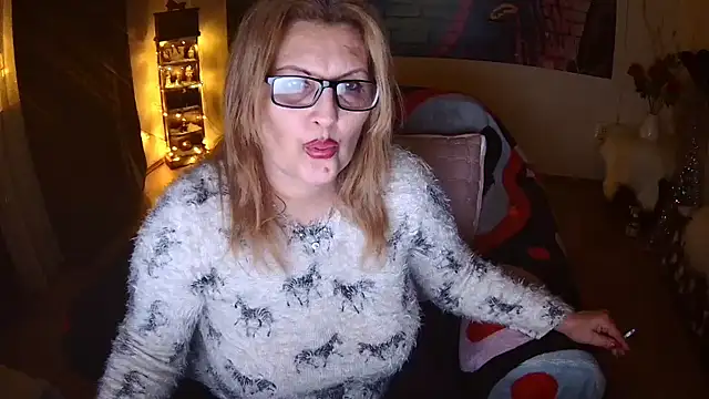 Divineblond online show from January 16, 9:40 pm
