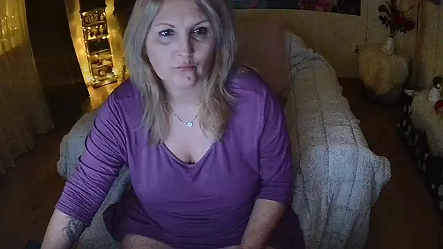 Divineblond online show from January 23, 4:19 am