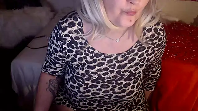 Divineblond online show from March 14, 1:37 am