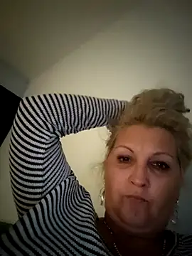 Divineblond online show from November 8, 5:34 pm