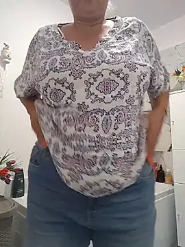 Divineblond online show from July 26, 7:54 pm