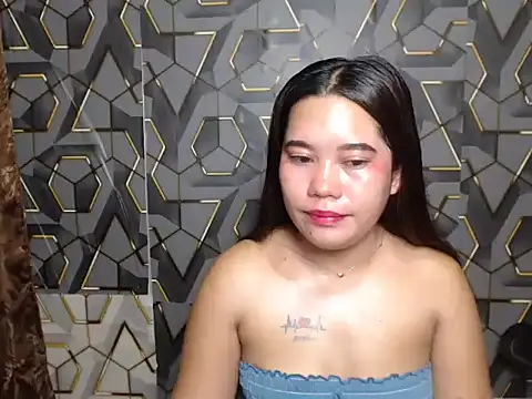 ur prettychelsie online show from June 12, 7:02 pm
