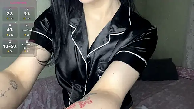 Madisonlovx online show from June 18, 7:29 pm