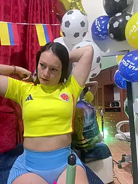 SamiiContreras  online show from June 13, 11:08 am