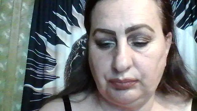 LoaqLovew online show from June 12, 8:13 am