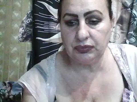 LoaqLovew online show from July 28, 7:48 am