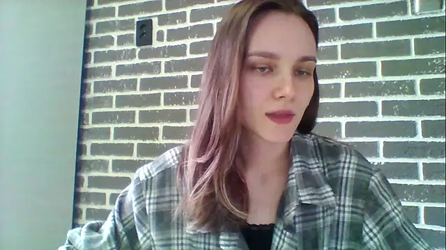 DolcezzaCream online show from April 28, 11:26 am