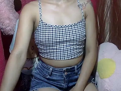Snapshot of Horny_WetPussy chatting on June 30, 5:19 am Horny WetPussy online show from June 30, 5:19 am