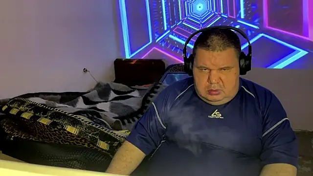 chubby daddy online show from April 27, 9:24 pm