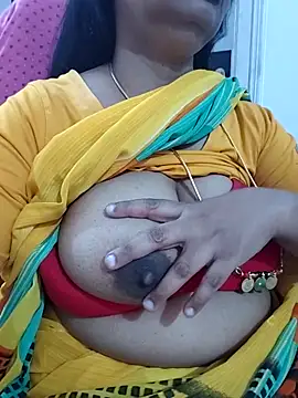 Snapshot of Nayana_456 chatting on June 14, 7:21 am Nayana 456 online show from June 14, 7:21 am