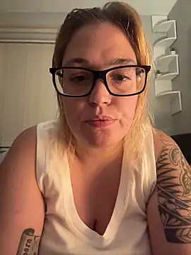 SecretRavenXO online show from June 7, 10:02 pm