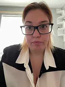 SecretRavenXO online show from June 12, 9:19 am