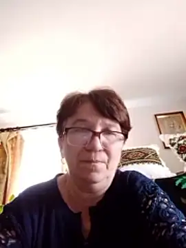 KetQueen101 online show from April 30, 11:49 am