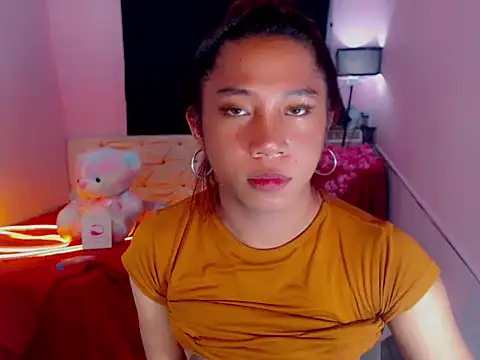 Snapshot of URsexyLylia chatting on May 28, 10:29 pm URsexyLylia online show from May 28, 10:29 pm