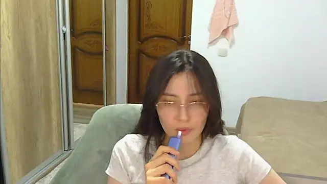 AshleyTropiano online show from June 17, 4:41 pm