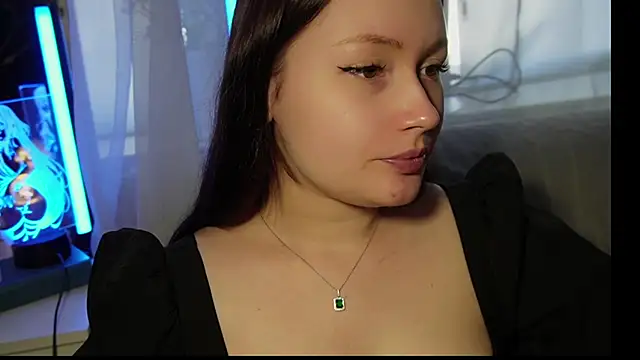 Snapshot of Tendre_Amelia chatting on June 6, 8:19 am Tendre Amelia online show from June 6, 8:19 am