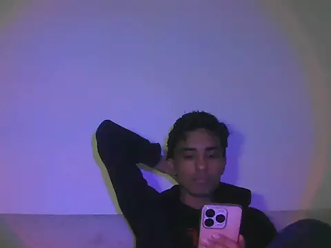 Snapshot of JEAN_RMANU chatting on June 18, 8:57 pm JEAN RMANU online show from June 18, 8:57 pm