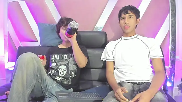 KevCokk online show from August 1, 12:21 am