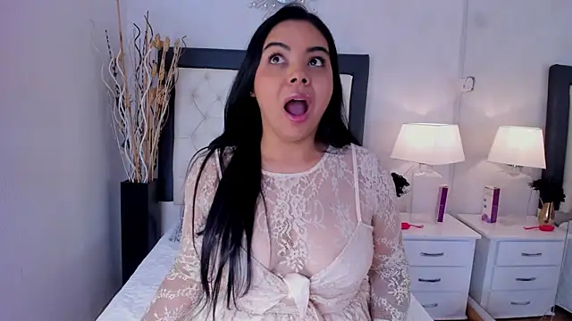 Snapshot of Gaby_Herreraa chatting on May 19, 11:55 pm Gaby Herreraa online show from May 19, 11:55 pm