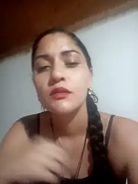 Snapshot of anita0123 chatting on May 8, 2:06 am anita0123 online show from May 8, 2:06 am