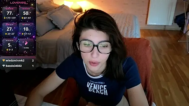 Snapshot of charlieangella chatting on July 8, 6:34 pm charlieangella online show from July 8, 6:34 pm