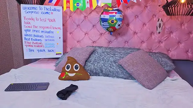 Snapshot of Mia-hot- chatting on July 10, 1:14 pm Mia-hot- online show from July 10, 1:14 pm