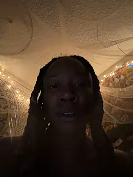 Nayomii28 online show from April 27, 3:21 pm