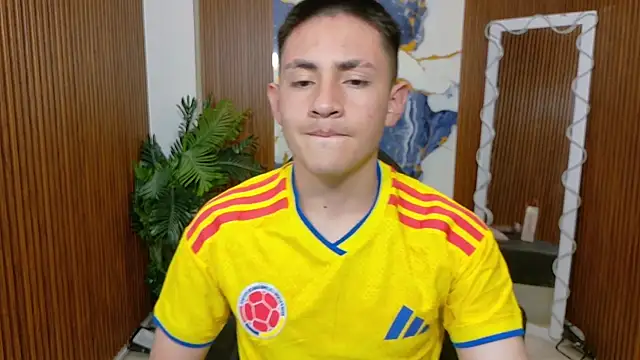 Snapshot of Andres_Tay chatting on June 14, 3:08 am Andres Tay online show from June 14, 3:08 am