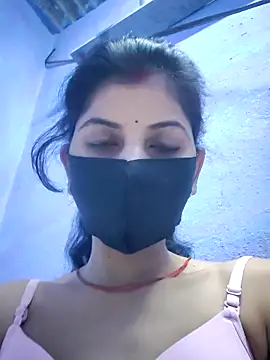 RUHI 1143 online show from April 29, 6:03 pm