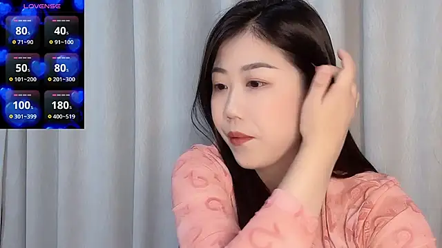 F-Yuwei online show from April 26, 12:47 pm