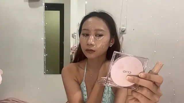 RuthWeinraub online show from August 7, 4:14 am