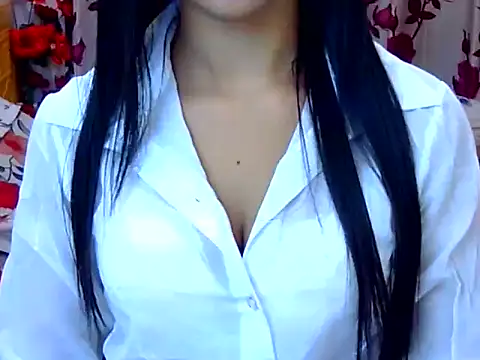Snapshot of Alina_Nur chatting on June 28, 2:28 am Alina Nur online show from June 28, 2:28 am
