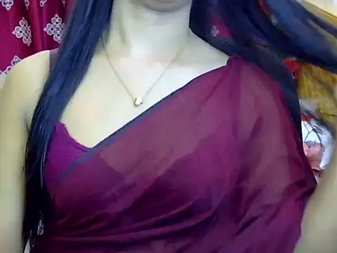 Snapshot of Alina_Nur chatting on July 18, 3:27 pm Alina Nur online show from July 18, 3:27 pm
