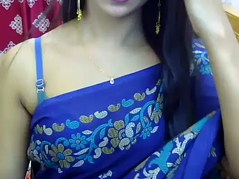 Snapshot of Alina_Nur chatting on July 19, 5:38 pm Alina Nur online show from July 19, 5:38 pm