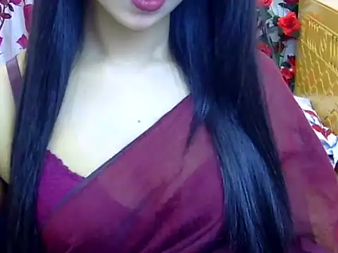 Snapshot of Alina_Nur chatting on July 27, 5:42 pm Alina Nur online show from July 27, 5:42 pm