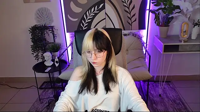 NyxCalderra online show from July 22, 7:27 pm