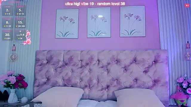 Ariana west  online show from June 12, 12:59 pm