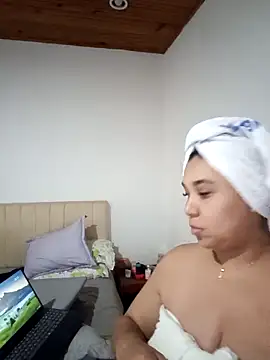 JoslinEvanss online show from April 30, 1:39 pm