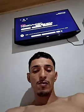 casadocalixaba028 online show from May 14, 10:27 pm