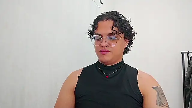 Snapshot of Diane_exotic chatting on May 3, 1:22 am Diane exotic online show from May 3, 1:22 am