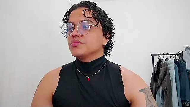 Snapshot of Diane_exotic chatting on May 3, 8:26 pm Diane exotic online show from May 3, 8:26 pm