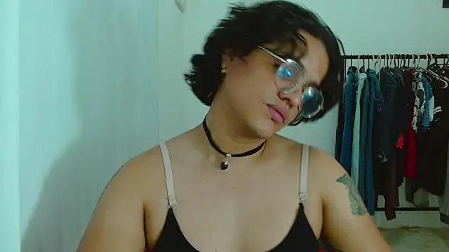 Diane exotic online show from June 5, 11:10 pm