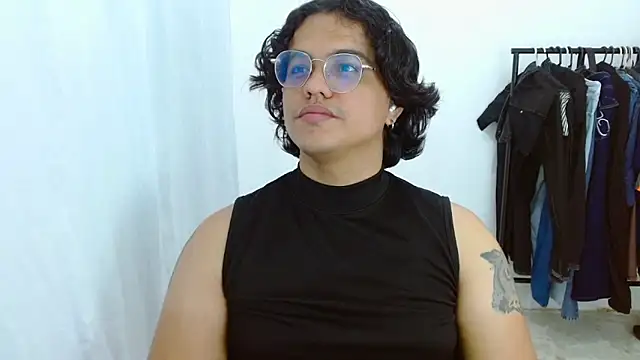Snapshot of Diane_exotic chatting on June 22, 12:45 am Diane exotic online show from June 22, 12:45 am