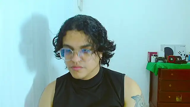 Snapshot of Diane_exotic chatting on July 8, 11:53 pm Diane exotic online show from July 8, 11:53 pm