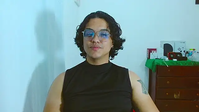 Snapshot of Diane_exotic chatting on July 11, 1:19 am Diane exotic online show from July 11, 1:19 am