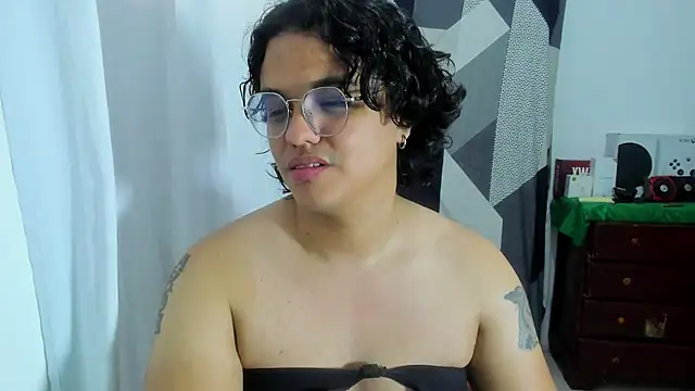 Snapshot of Diane_exotic chatting on July 17, 6:57 pm Diane exotic online show from July 17, 6:57 pm