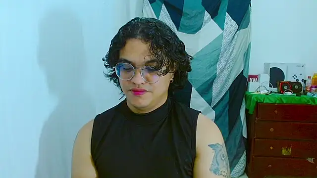 Snapshot of Diane_exotic chatting on July 23, 11:46 pm Diane exotic online show from July 23, 11:46 pm